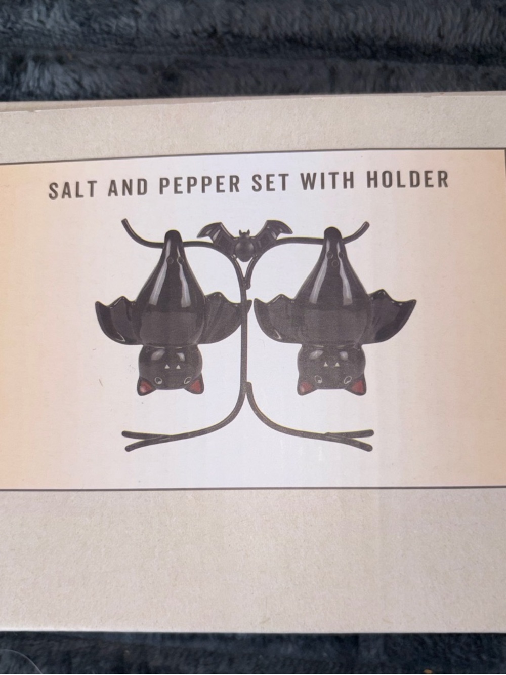 Cracker Barrel Bat Salt & Pepper Shakers w/ Holder NIB 🎃 🦇 👻